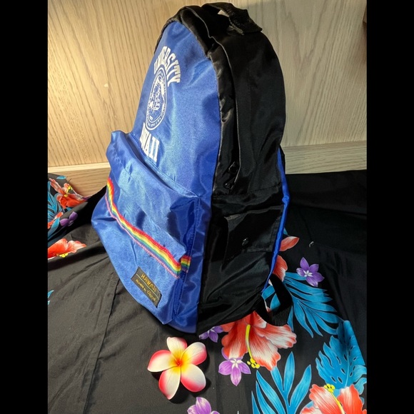 ✨ 🌈 Vintage “University of Hawaii” campus backpack. Fair - Picture 5 of 9